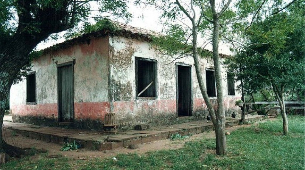 ESTÂNCIA VELHA - Antiga propriedade onde residiu um dos primeiros povoadores desta região, o italiano Joseph Fabrizio 